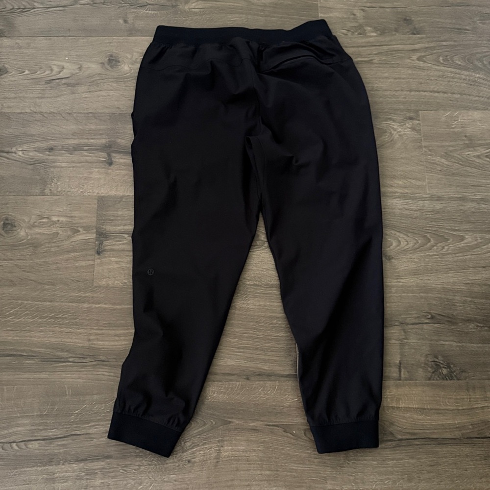 Lululemon ABC Joggers (Shorter Length) - Picture 3 of 4